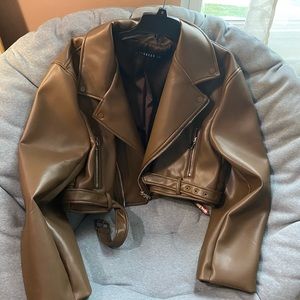 Never worn brown cropped oversized faux leather jacket from Lionness size Large